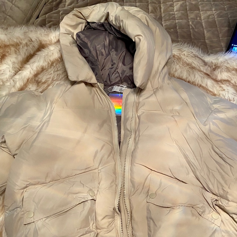 MISSGUIDED Nude Oversized Hooded Puffer Jacket - Picture 4 of 7
